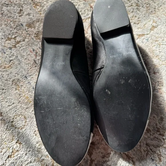 Black and White Elodie Women's Flats - Picture 3 of 5